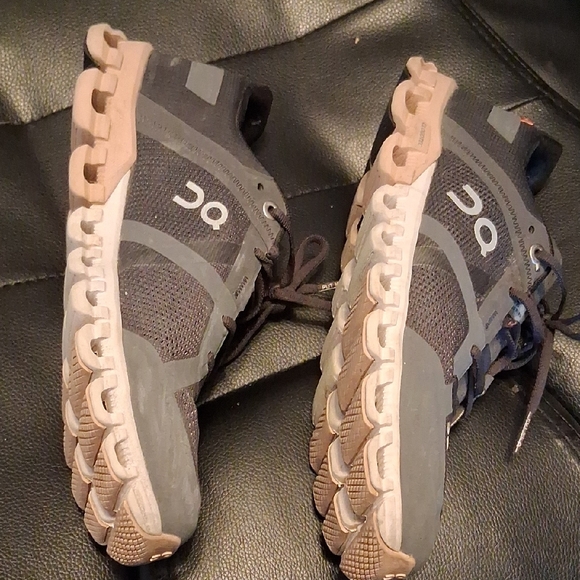 OC Black and Pink Athletic Shoes - Picture 5 of 7